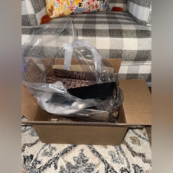 Brahmin Small Finley Smokey Taupe - Picture 2 of 8